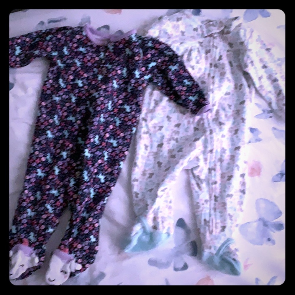 Baby girl 6 months sleepers excellent condition 🌸